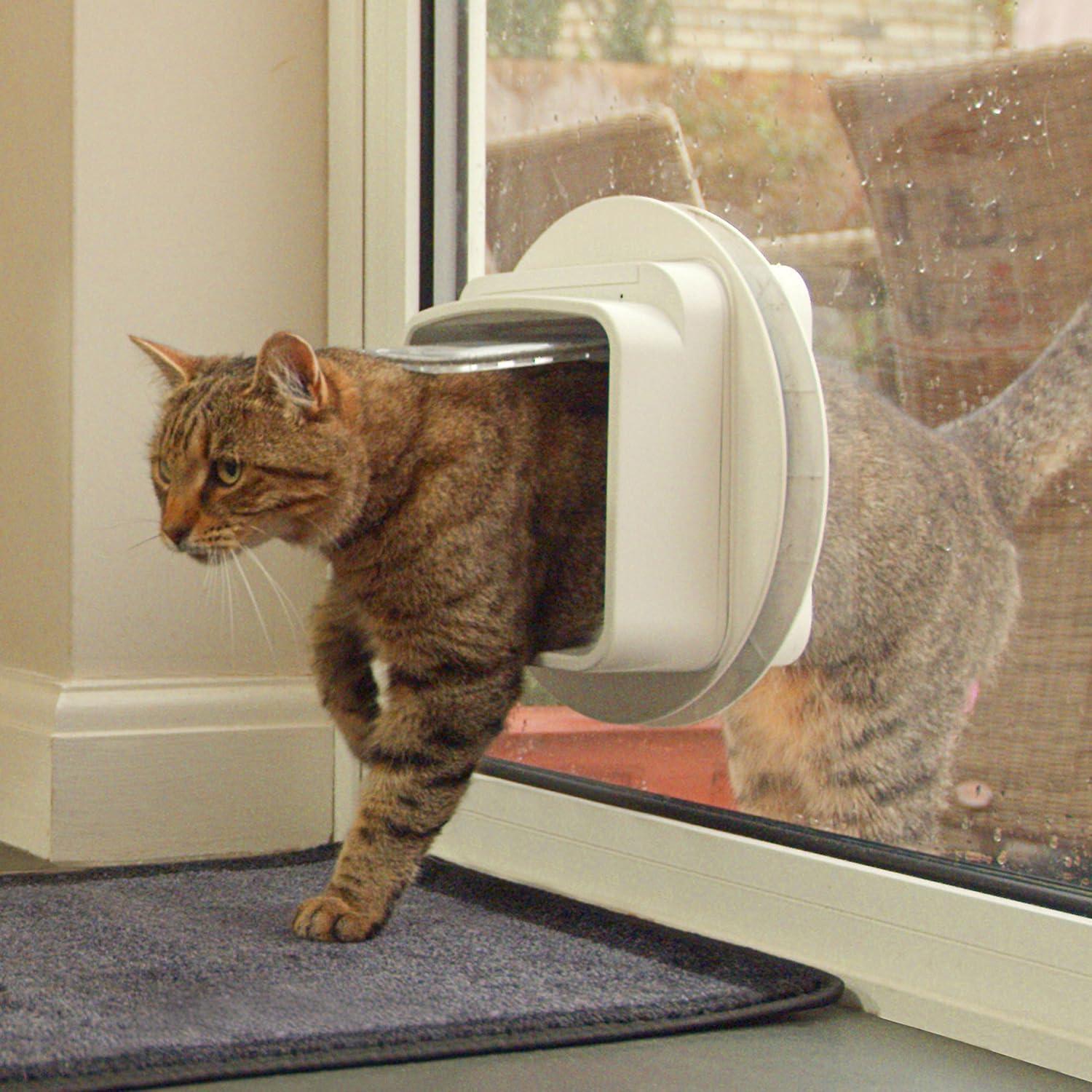 image:imageSureFlap DualScan Microchip Cat Door Door Opening is 4 34 H x 5 58 W